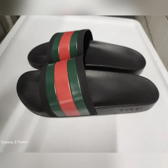 Gucci Black Sandals with Green and Red Accents