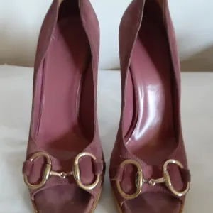 Gucci heels suede distressed sz 7B