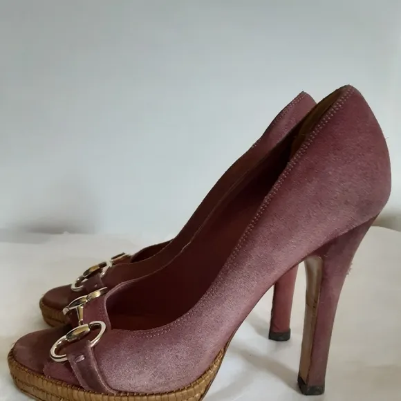 Gucci heels suede distressed sz 7B