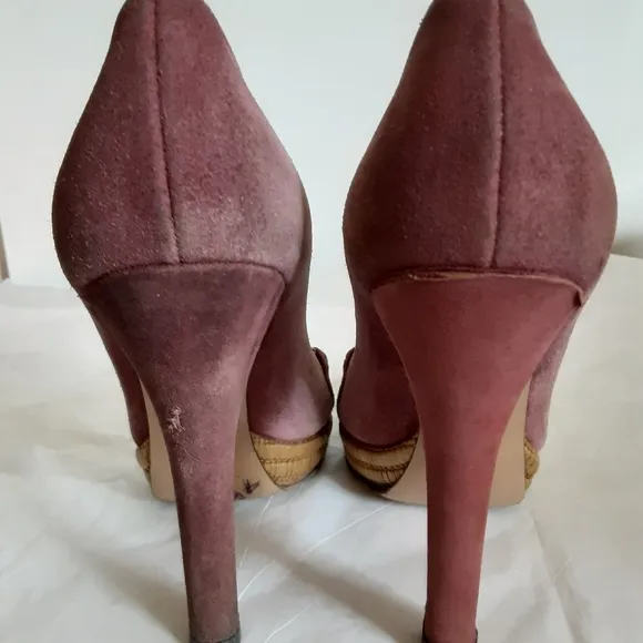 Gucci heels suede distressed sz 7B