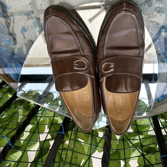 GUCCI Loafer Shoes Made in Italy  Size 37 C logo shoes