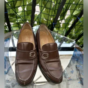 GUCCI Loafer Shoes Made in Italy  Size 37 C logo shoes