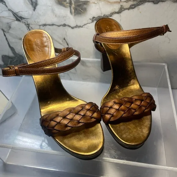 GUCCI metallic bronzo sandals sz 7.5B made in Italy