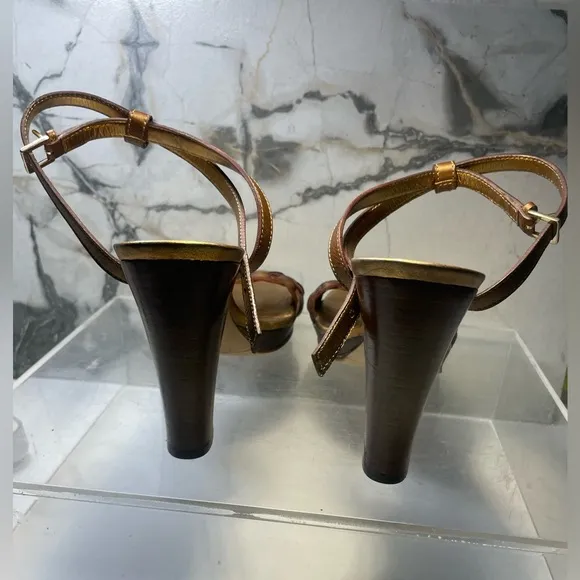 GUCCI metallic bronzo sandals sz 7.5B made in Italy