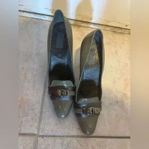 Gucci Pointed Toe Patent Leather Heels army green pumps logo buckle shoes y2k