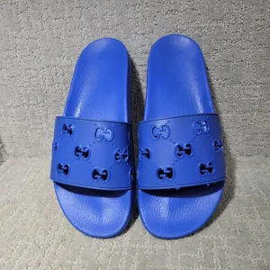 Gucci Pursuit Slide Men's Size US 10 Blue Rubber GG Perforated Sandals.
