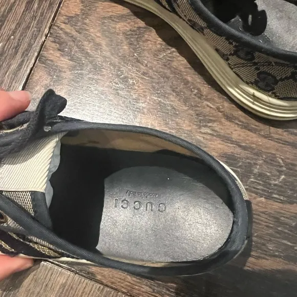 Gucci sneakers, size 37