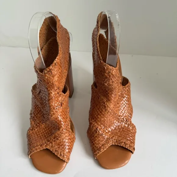H Halston Size 9 M PENELOPE Brown Weaved Leather Heels Sandals