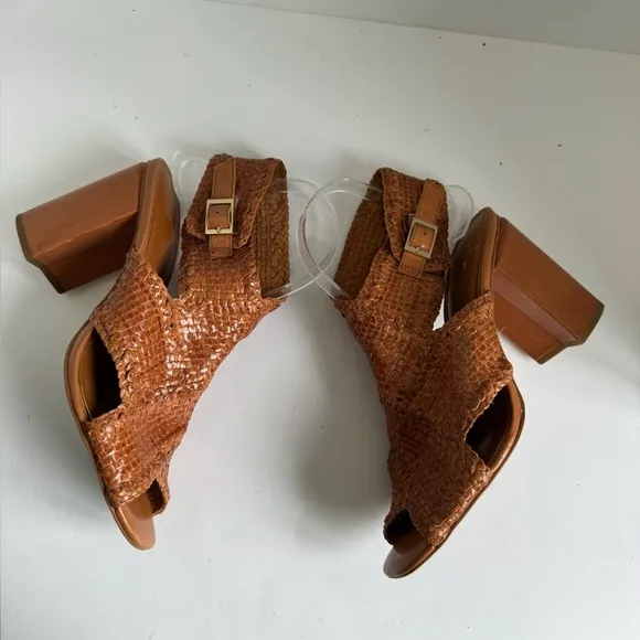 H Halston Size 9 M PENELOPE Brown Weaved Leather Heels Sandals
