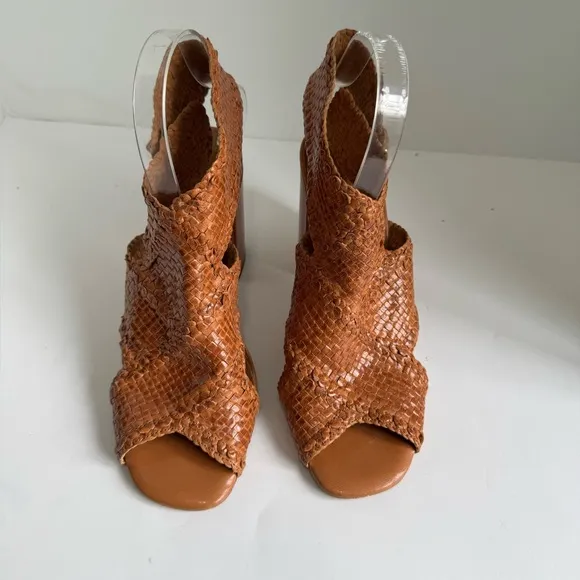H Halston Size 9 M PENELOPE Brown Weaved Leather Heels Sandals
