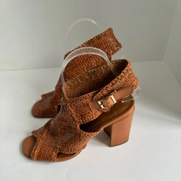 H Halston Size 9 M PENELOPE Brown Weaved Leather Heels Sandals