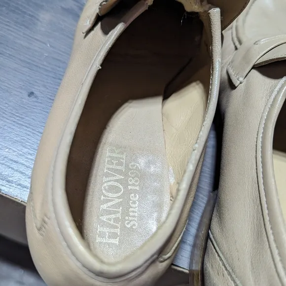 Hanover Loafers Mens Shoes Size 9M Leather Slip On Tan Cream VTG Defect