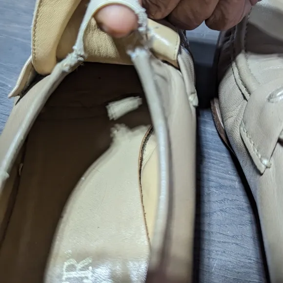 Hanover Loafers Mens Shoes Size 9M Leather Slip On Tan Cream VTG Defect