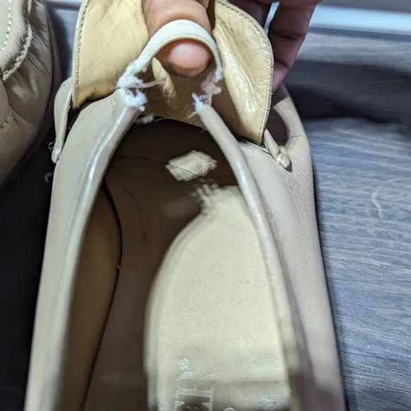 Hanover Loafers Mens Shoes Size 9M Leather Slip On Tan Cream VTG Defect