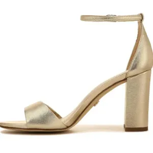 Heels  pre loved size 7