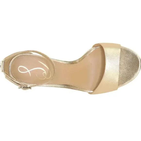 Heels  pre loved size 7