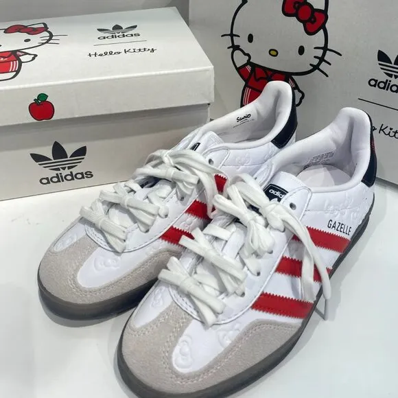 💞🐈Hello Kitty x Adidas Gazelle Sneakers💗
