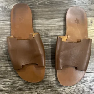 Hermès MenLeather sandals