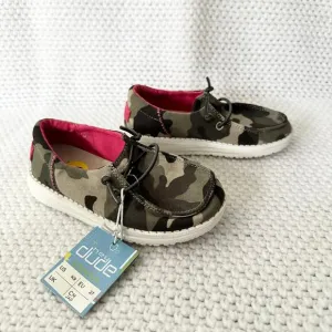 Hey Dude NWT Green Camo Wendy Funk Camo Toddler Slip On Pink Accent Shoes 9 New
