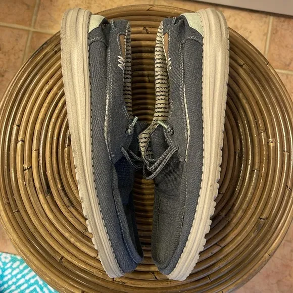 HEY DUDE Welsh Chambray Sea Blue Shoes / Slip-Ons