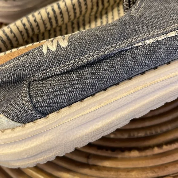 HEY DUDE Welsh Chambray Sea Blue Shoes / Slip-Ons