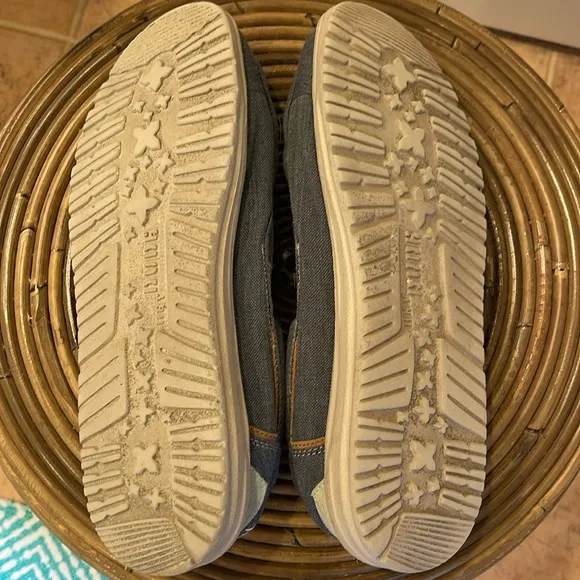 HEY DUDE Welsh Chambray Sea Blue Shoes / Slip-Ons
