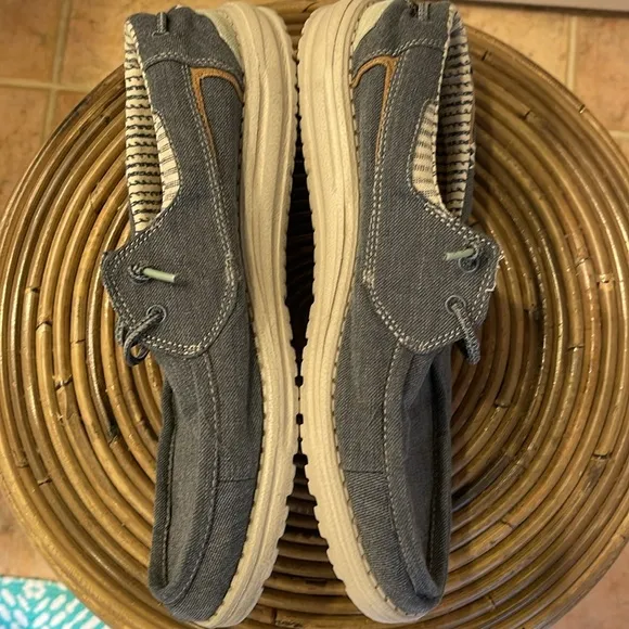 HEY DUDE Welsh Chambray Sea Blue Shoes / Slip-Ons