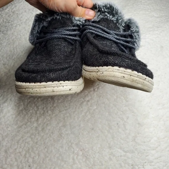 Hey Dude Wendy Gray Fold Cozy Fur Lace Up Bootie Sneakers