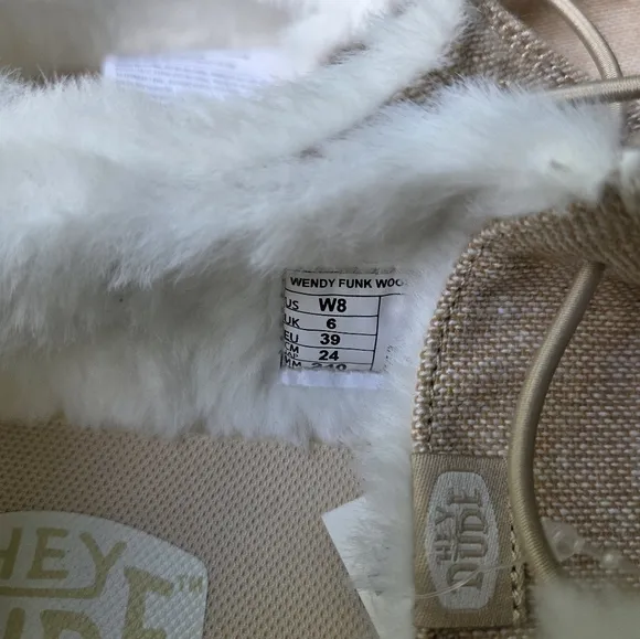 Hey Dude Womens Wendy Funk Wool Beige/White Knit Slip On Shoes Sz 8 NWT