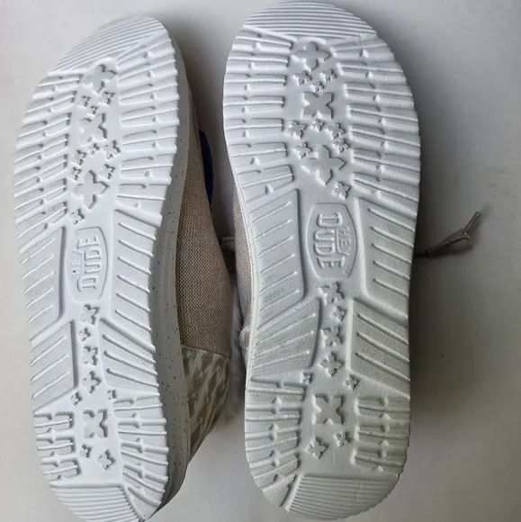 Hey Dude Womens Wendy Funk Wool Beige/White Knit Slip On Shoes Sz 8 NWT