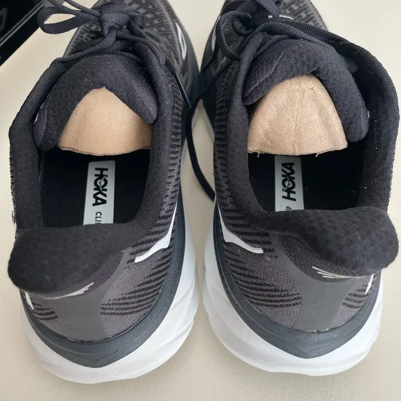 Hoka clifton 9 men’s running shoes 👟