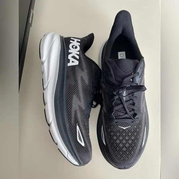 Hoka clifton 9 men’s running shoes 👟