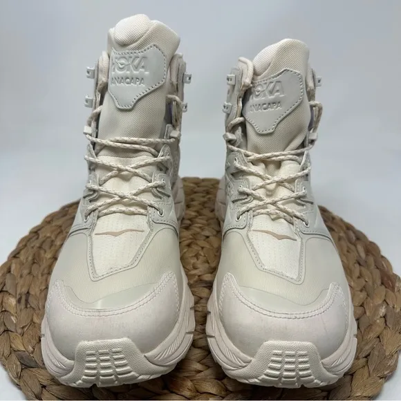 HOKA ONE Anacapa Mid GTX Trail Running Shoes Eggnog Shifting Sand Size 10 Womens