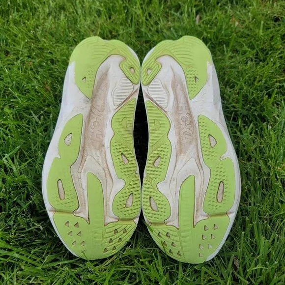 Hoka One One SKYFLOW - Women's Running Shoes - Size 8.5B