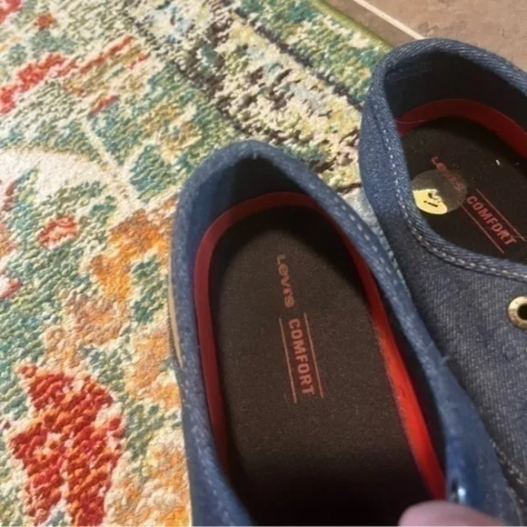 Host pick 🤩 Men’s Levi’s denim slide on sneakers shoes