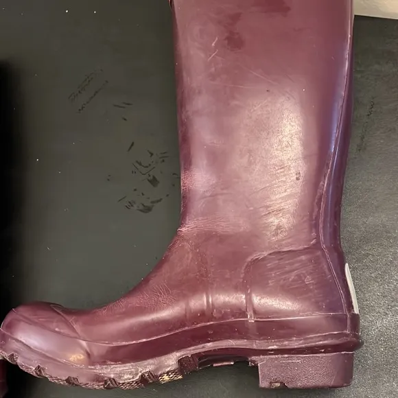 Hunter Purple Rain Boots Size 6