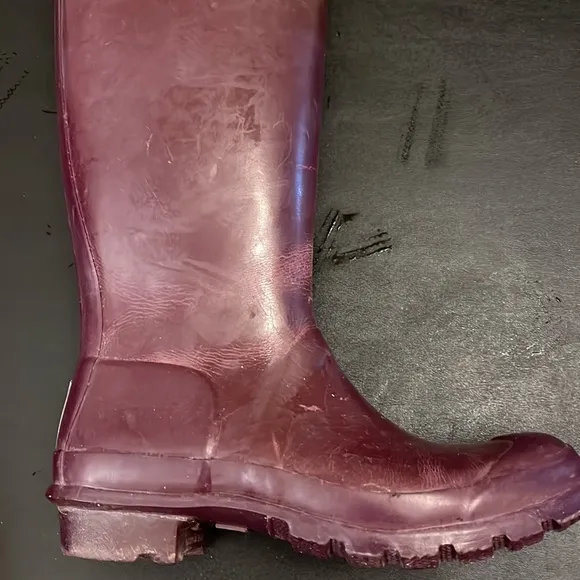 Hunter Purple Rain Boots Size 6