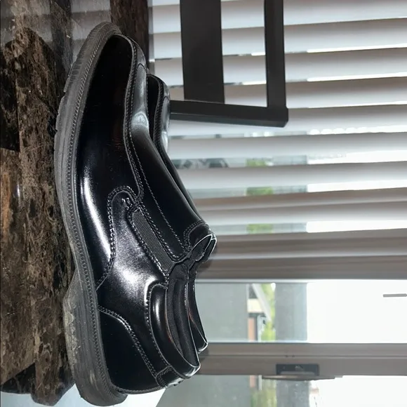 Hush Puppies Men's Black Leather Loafers