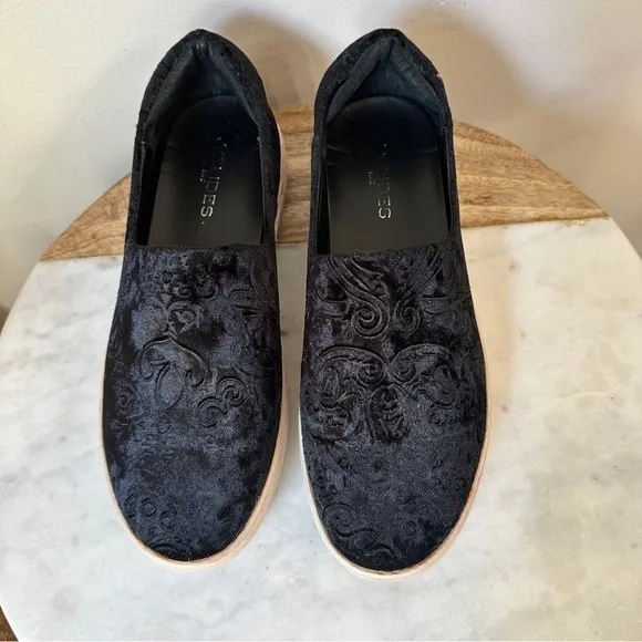 J Slides Black Flats Velvet Slip On Sneaker Leather Loafer shoes size 9.5