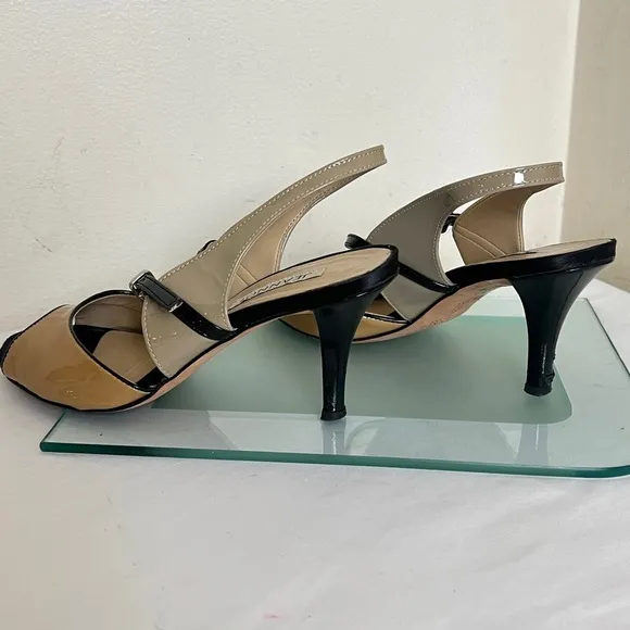 Jeannot Color Blocked Sandals of Beige ,Tan and Black Sz 37.5 (7)