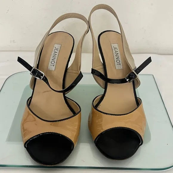 Jeannot Color Blocked Sandals of Beige ,Tan and Black Sz 37.5 (7)