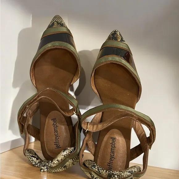 Jeffrey Campbell Enrich Python Pointed Toe Flats Size 9.5