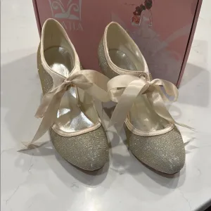 JiaJia Elegant Bridal Shoes with Satin Ribbon