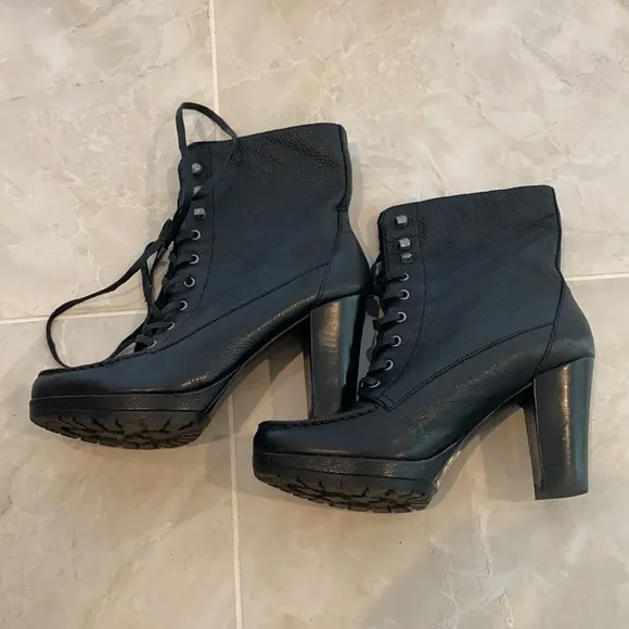 Joan and David boots
