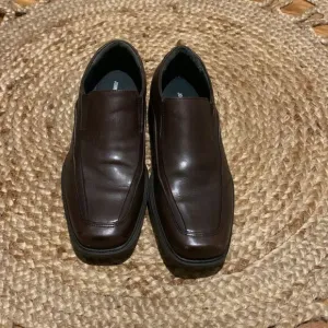 Johnston &amp; Murphy brown dress shoes size 8.5