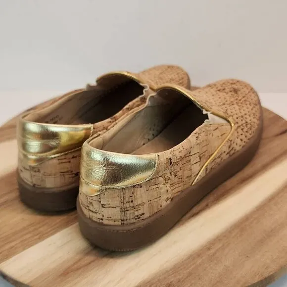 Johnston &amp; Murphy Women's Cork Gold Metallic Slip On Loafer Shoes Size 8