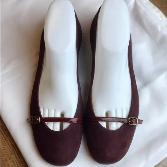 JON JOSEPH WINE COLORED FLATS.  New