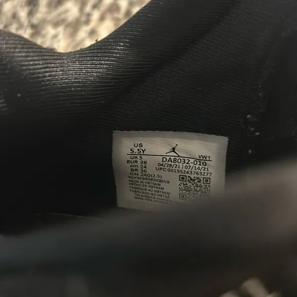 Jordan Point Lane Sneakers EUC