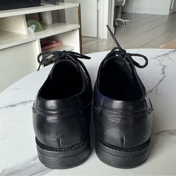 Joseph Abboud Men’s 8.5M Classic Black Leather Dress Shoes
