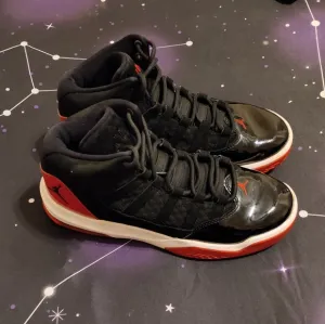 J🏀RDAN Sneakers